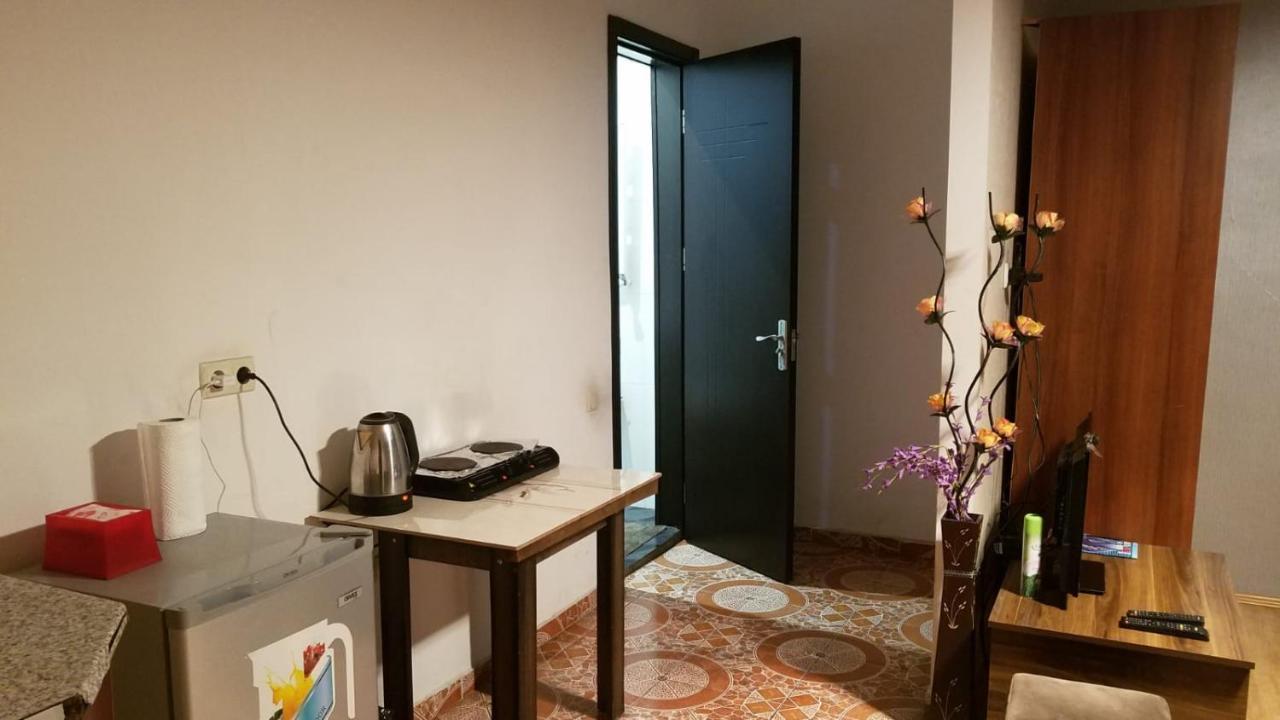 Overnight Flat In Tbilisi Exterior photo